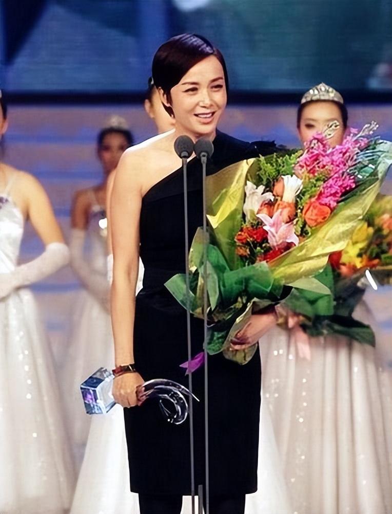 回顾蒋雯丽屡遭背叛却不离婚她的报复让顾长卫有苦难言