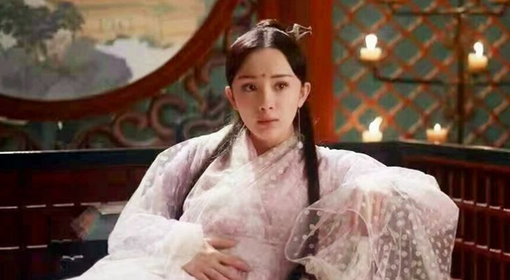 回顾生孩子不好演杨幂唐嫣和任素汐放一起对比差距一目了然