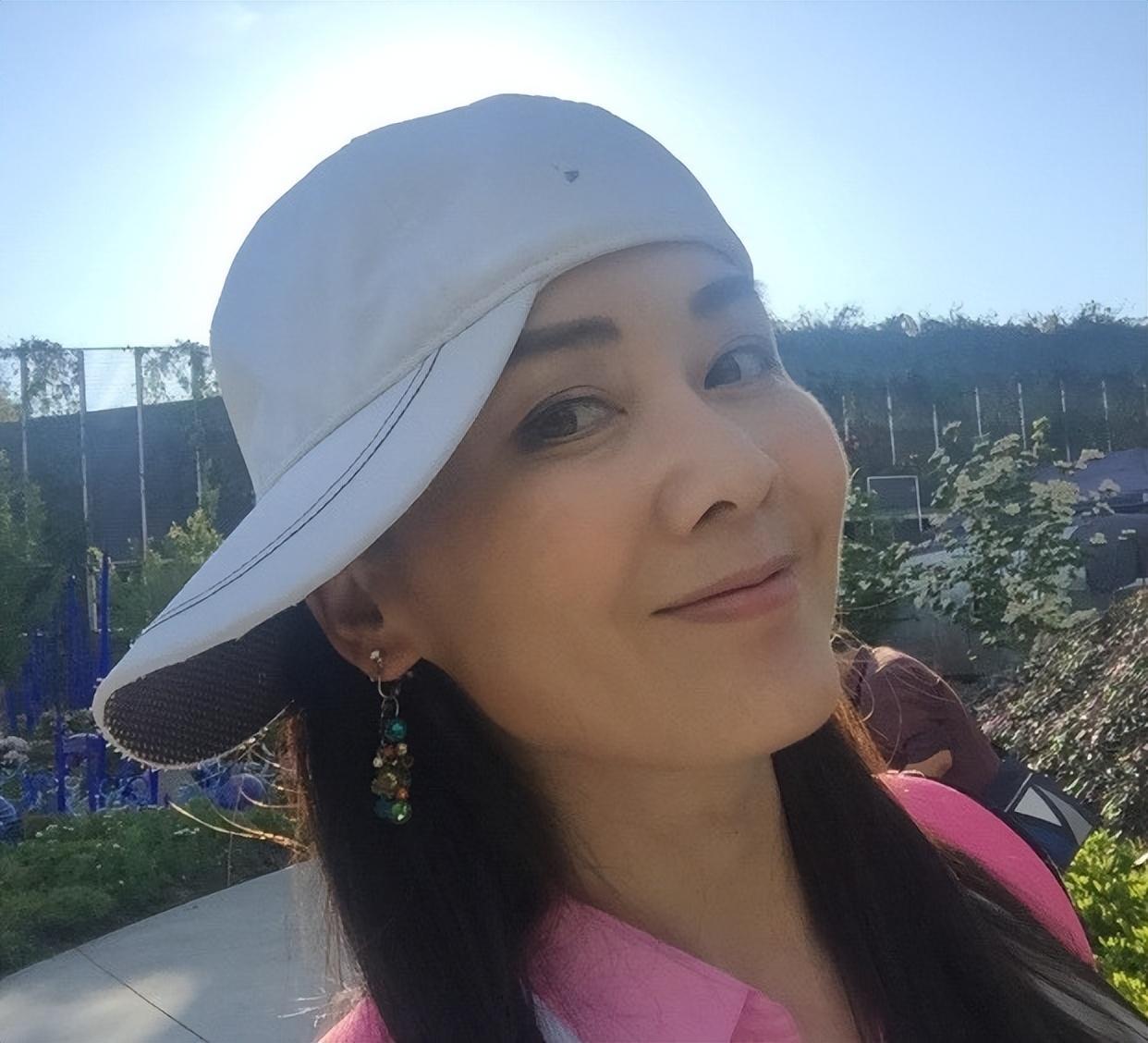 回顾影后李琳遭前夫家暴后离婚二嫁世界冠军过得如何