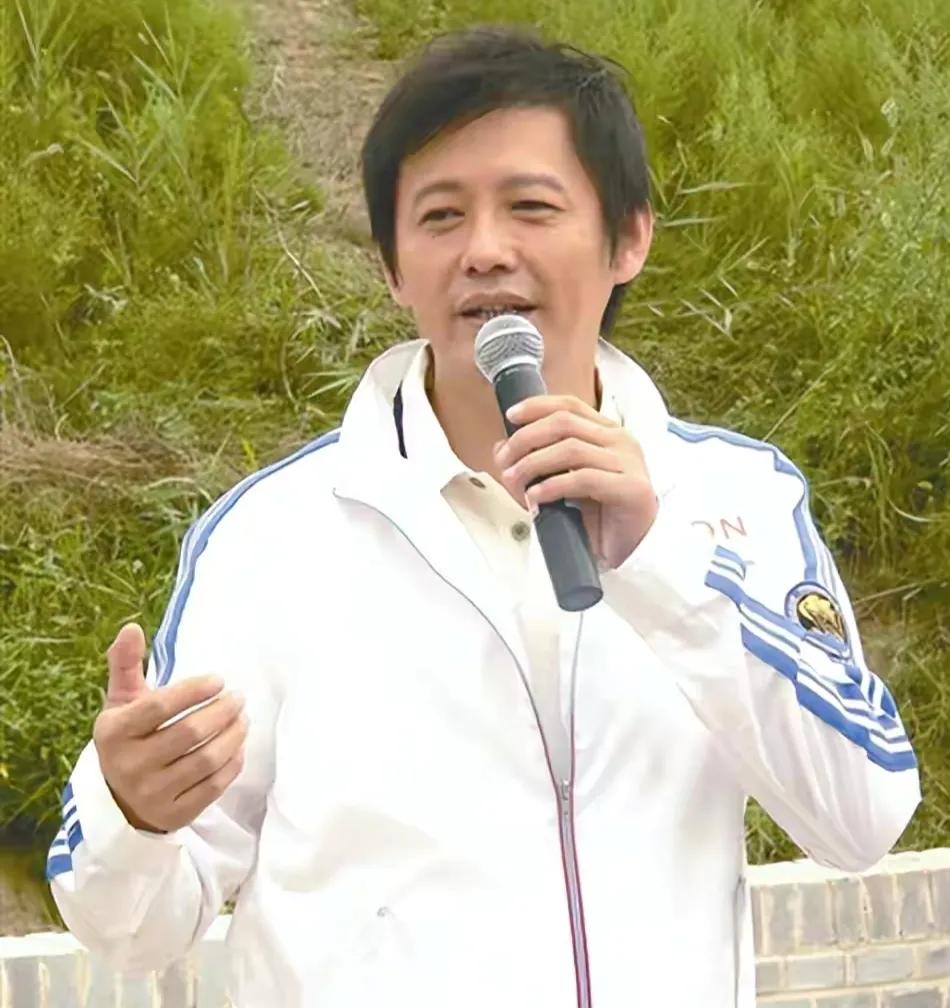 回顾程前被过继他人后不认生父父亲临危一声爸爸令人泪奔