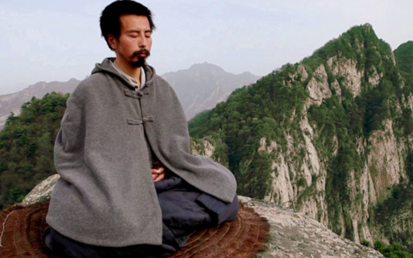 回顾5万人隐居终南山只为远离世俗红尘村民道出实情假的