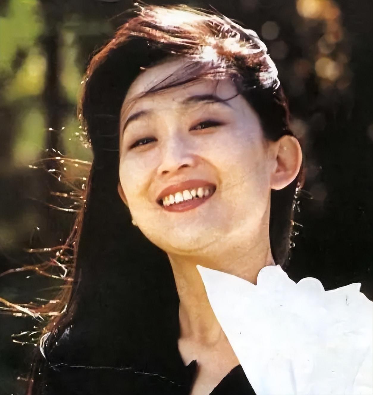 回顾陈瑾20年不吃米饭和亲哥不婚不育相伴终生