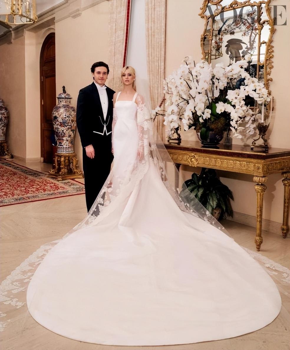 回顾贝克汉姆长子:一事无成?入赘富豪家族吃"软饭",晒