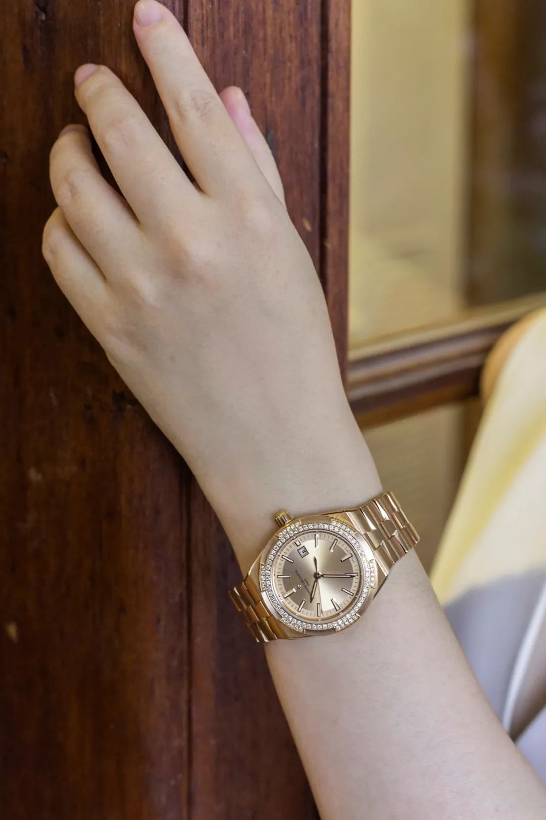 2024年为什么男人流行戴小表腕表尺寸变化也有玄学