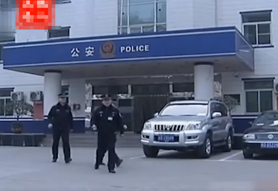 回顾陕西男子救养流浪狗越养越觉得不正常邻居怕的坚持报警