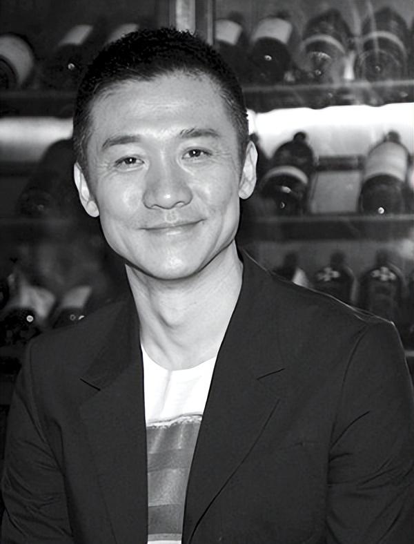 回顾演员黄志忠终究为他的抛妻弃子付出了代价