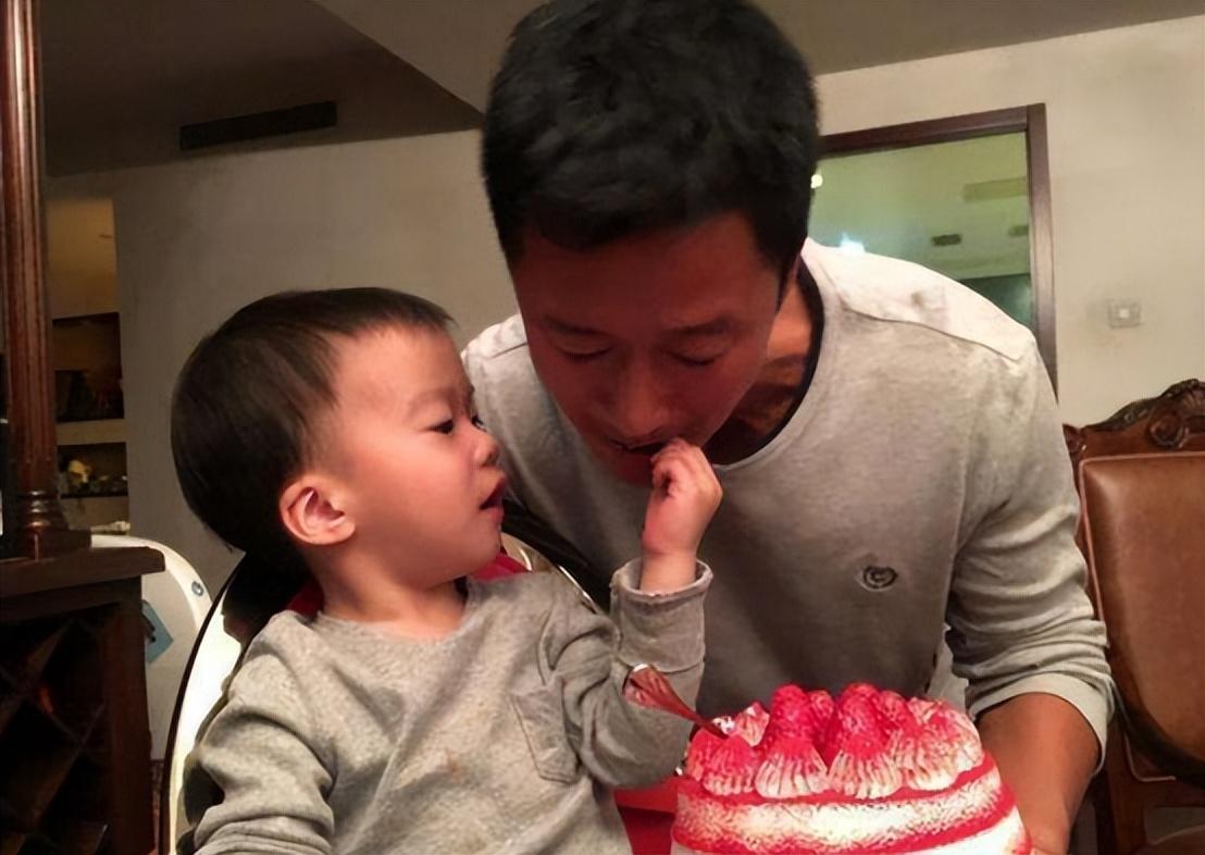 01吴京随意取名,啼笑皆非