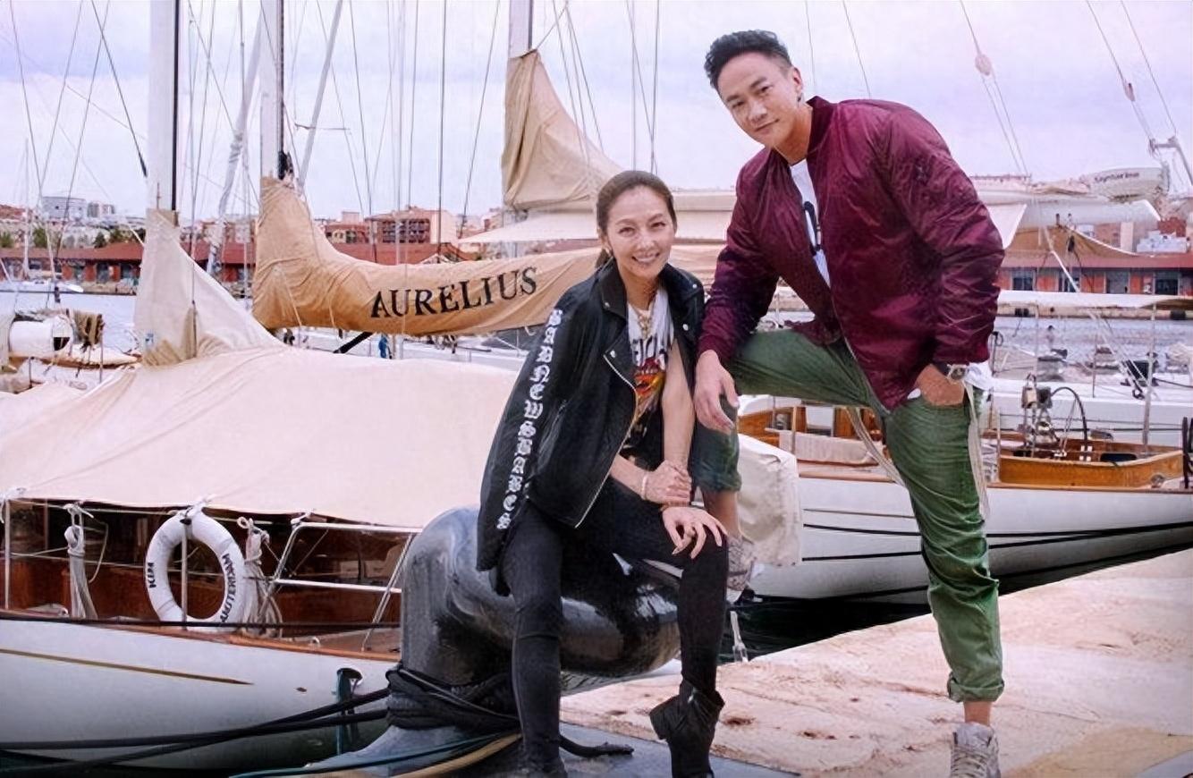 回顾何润东三次表白孙俪被拒41岁迎娶柜姐恩爱多年无子也幸福