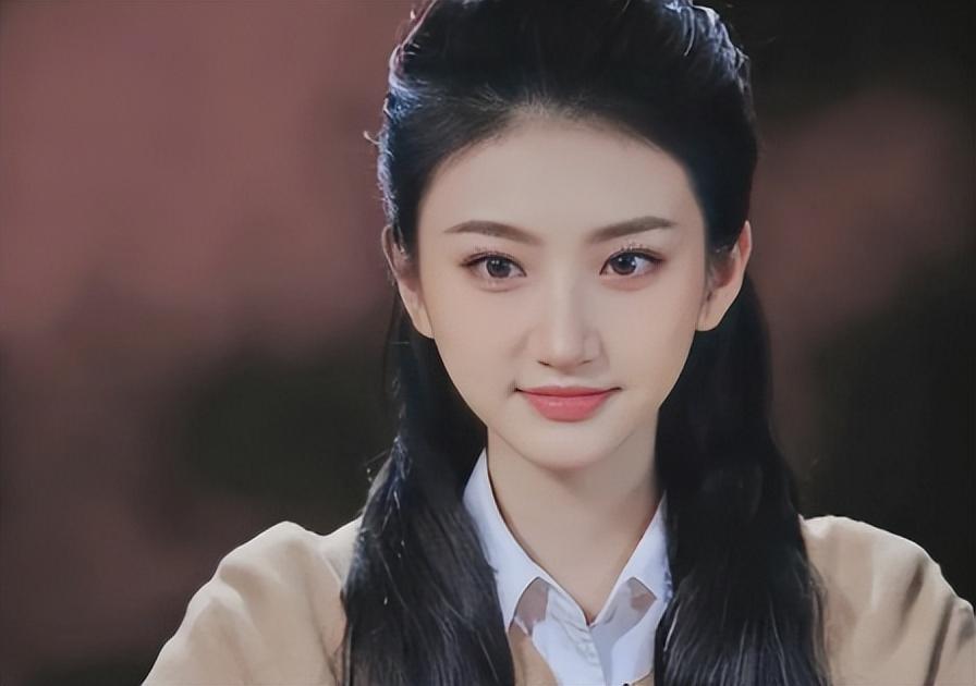 回顾当35岁景甜和38岁王丽坤同框我才明白什么叫气质和骨相