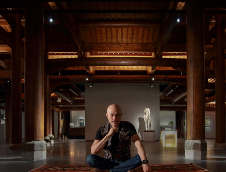 回顾知名演员徐锦江欠债破产身患抑郁妻子却不离不弃