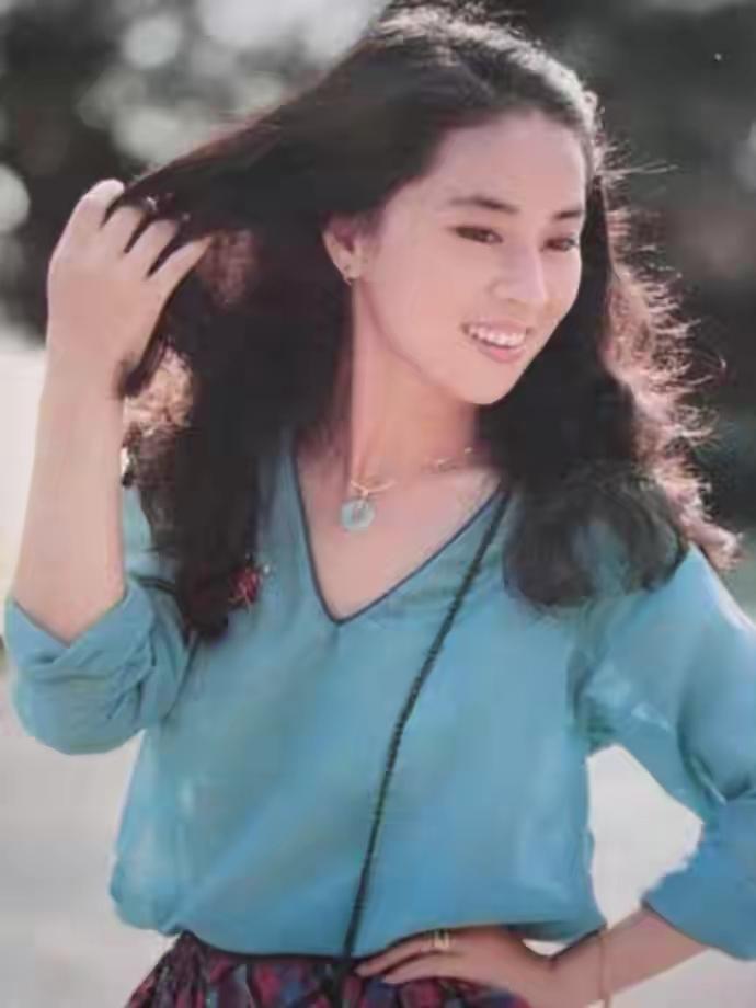 林凤娇和林青霞,秦汉,秦祥林,并称为"二秦二林.