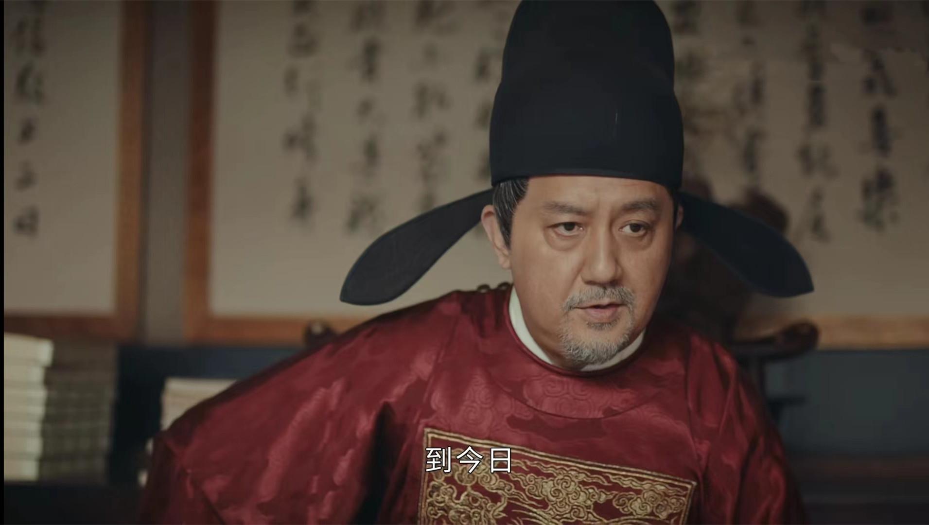 女演员刘晓庆在剧组第一次见到陈祖荣时,就被陈祖荣的美貌惊艳到了,让