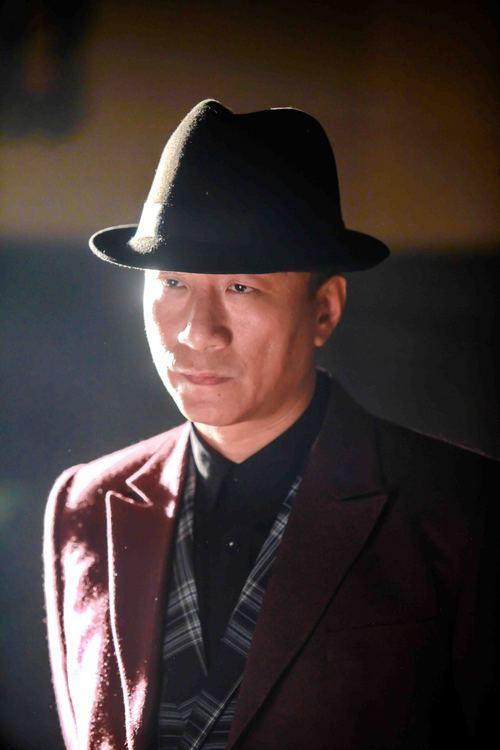 回顾孙红雷贫民窟的霹雳舞王25岁成中戏旁听生坎坷逆袭路