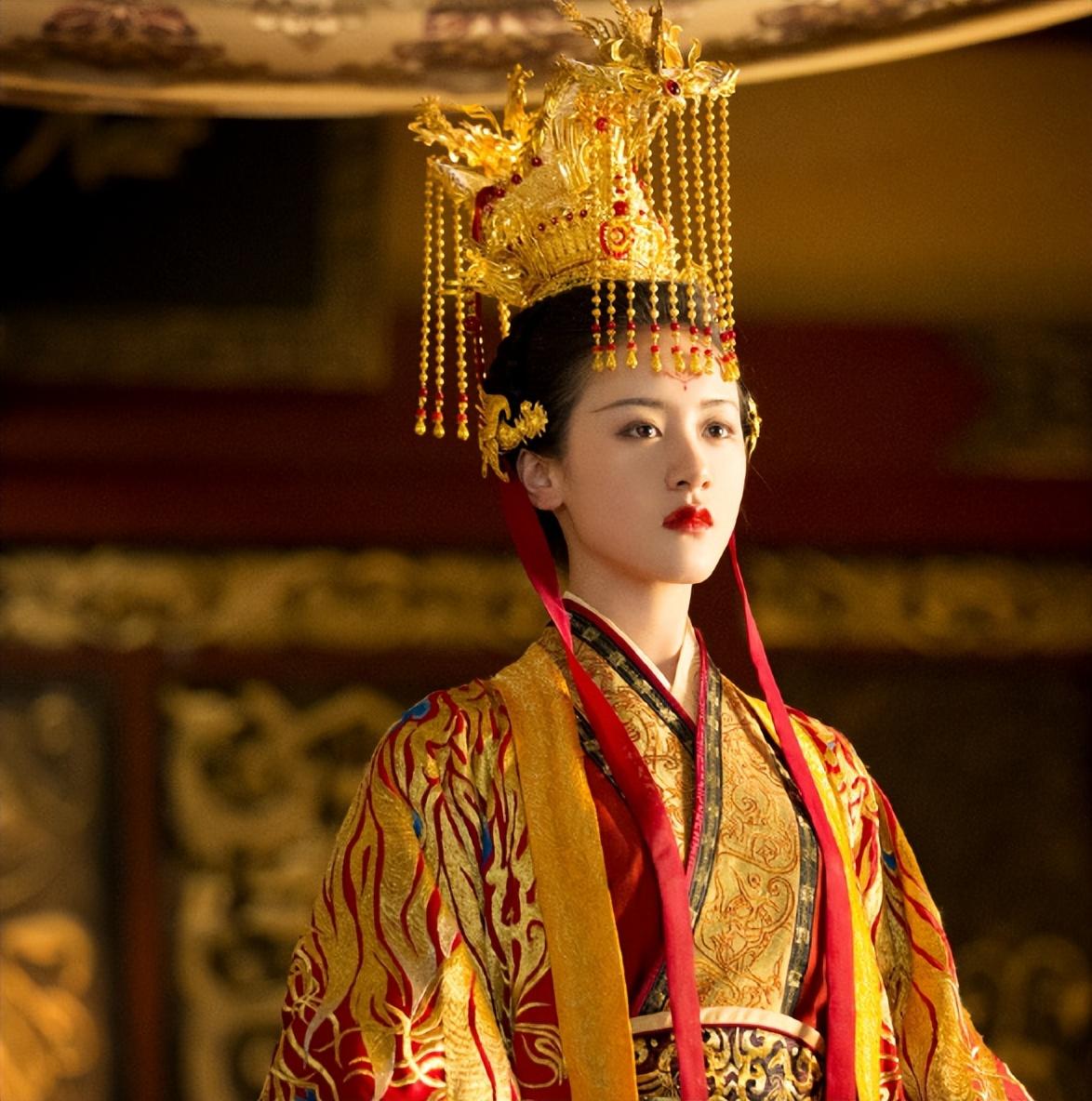 爱情公寓播出的15年主角发展平平有人被捕有人离世