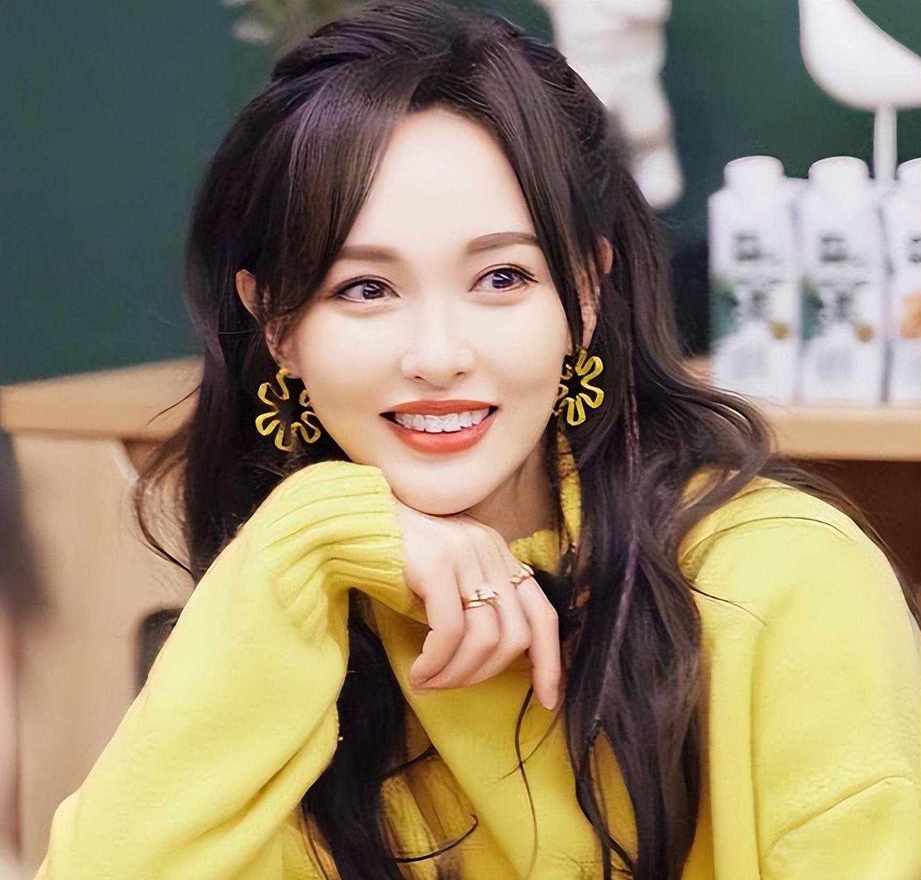 回顾猛虎何捷用6年时间证明张馨予是全世界传统的女人