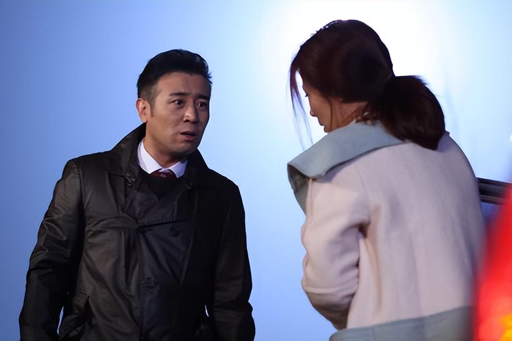 回顾于和伟8个哥哥姐姐供他读书红了不忘本给他们买车买房