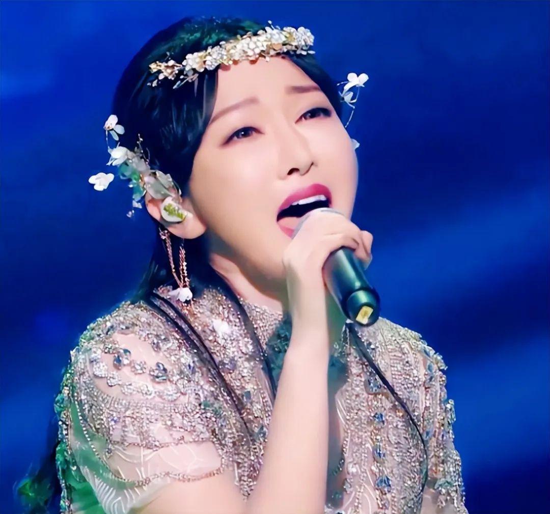 1,陈明1968年7月15日出生,河南洛阳人90年代家喻户晓的女歌手,获奖无