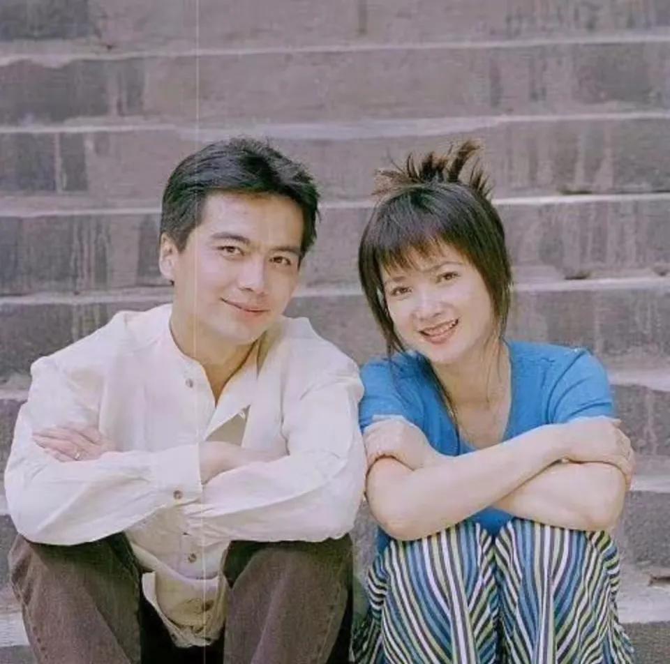 回顾许亚军我结四次婚并不是因为我花心只是对婚姻负责任