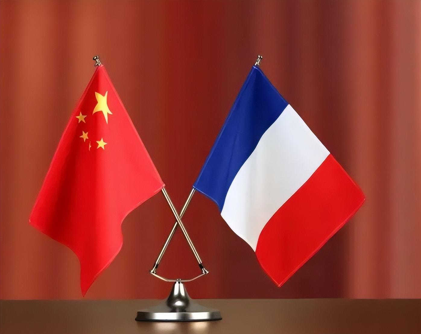 其有着非常辉煌的过去,在15世纪之前,法国一直都是欧洲封建专制国家