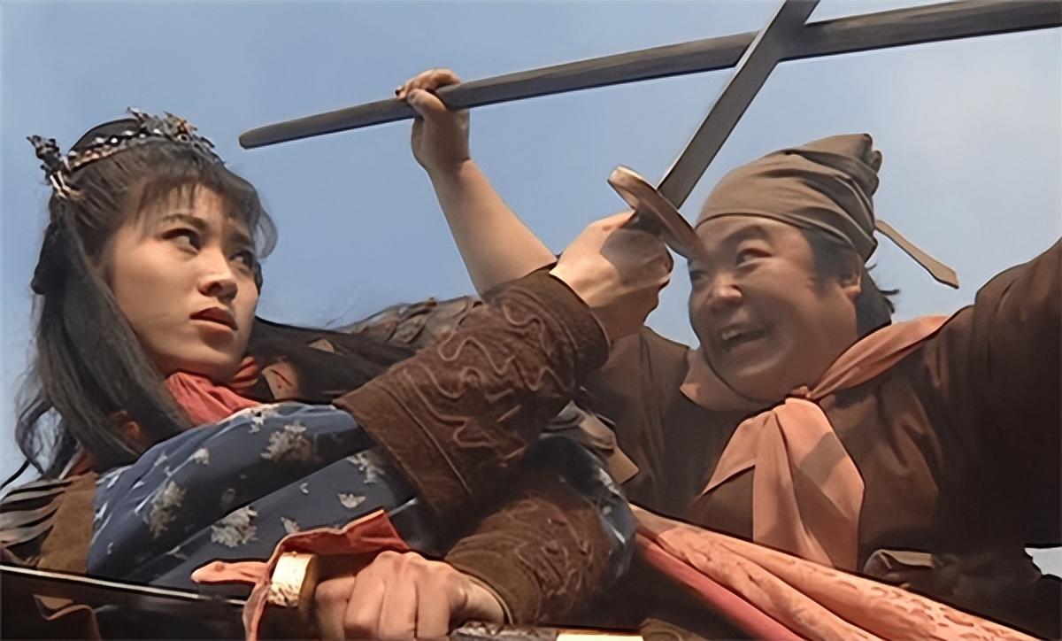 梁山最后一战,扈三娘晚上去找林冲?两人见面后究竟做了什么?