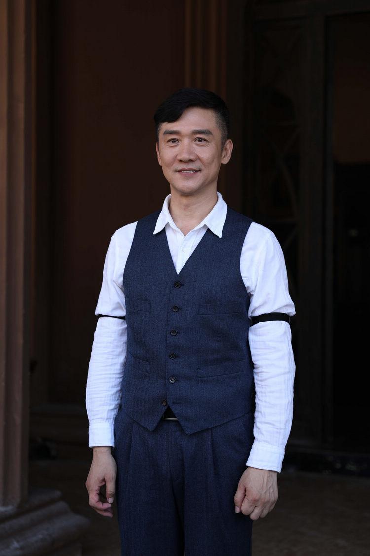 回顾演员黄志忠终究为他的抛妻弃子付出了代价
