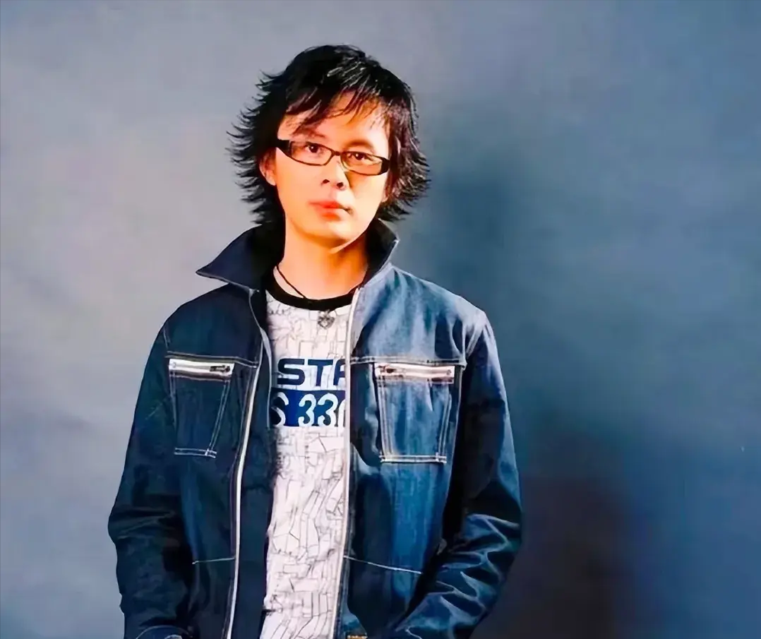 歌手唐磊购买农夫山泉,直言只是为了"抵制蠢货"