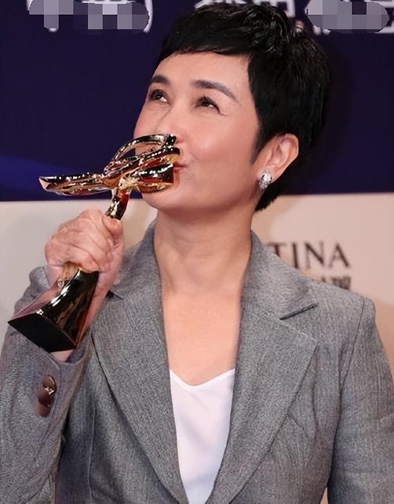 回顾蒋雯丽屡遭背叛却不离婚她的报复让顾长卫有苦难言