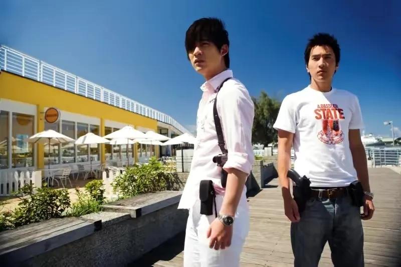 在这部电影中,赵又廷作为新人与周渝民一同担任男主角.