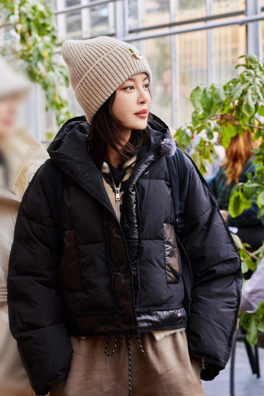 辛芷蕾冰岛穿搭,温暖与时尚并存  辛芷蕾的冰岛穿搭同款来啦95!