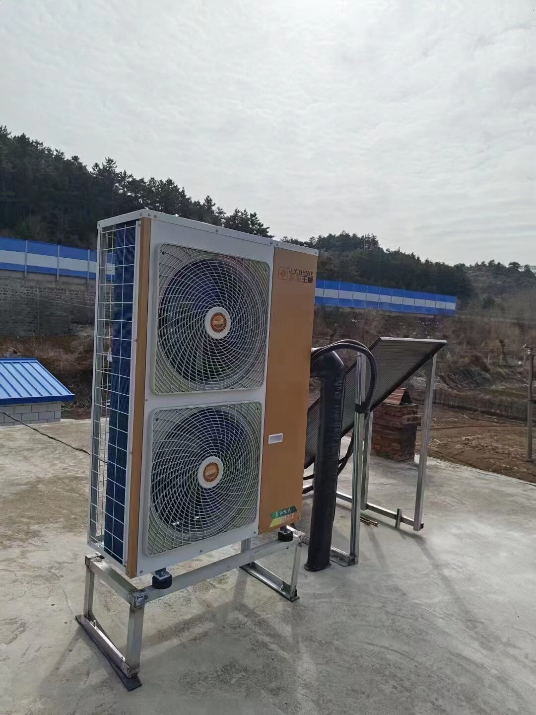 今天我来给大家分享一下"空气能热泵"的相关内容~空气能采暖在家庭