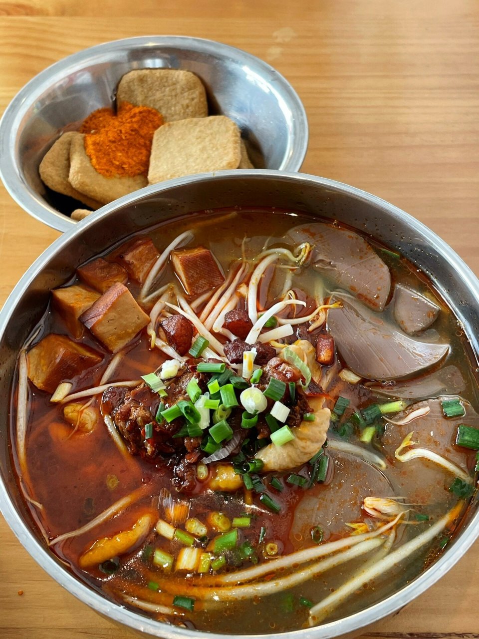 97在双井发现的这家贵州肠旺面,真的让我惊艳到了99!