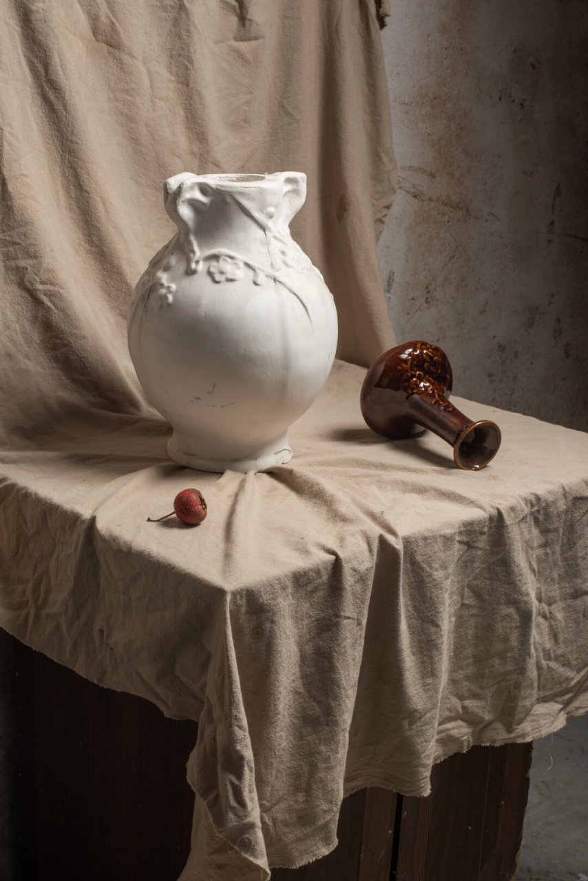 今天,我要给大家分享一组超级棒的写生感静物照片素材,相信你们一定会