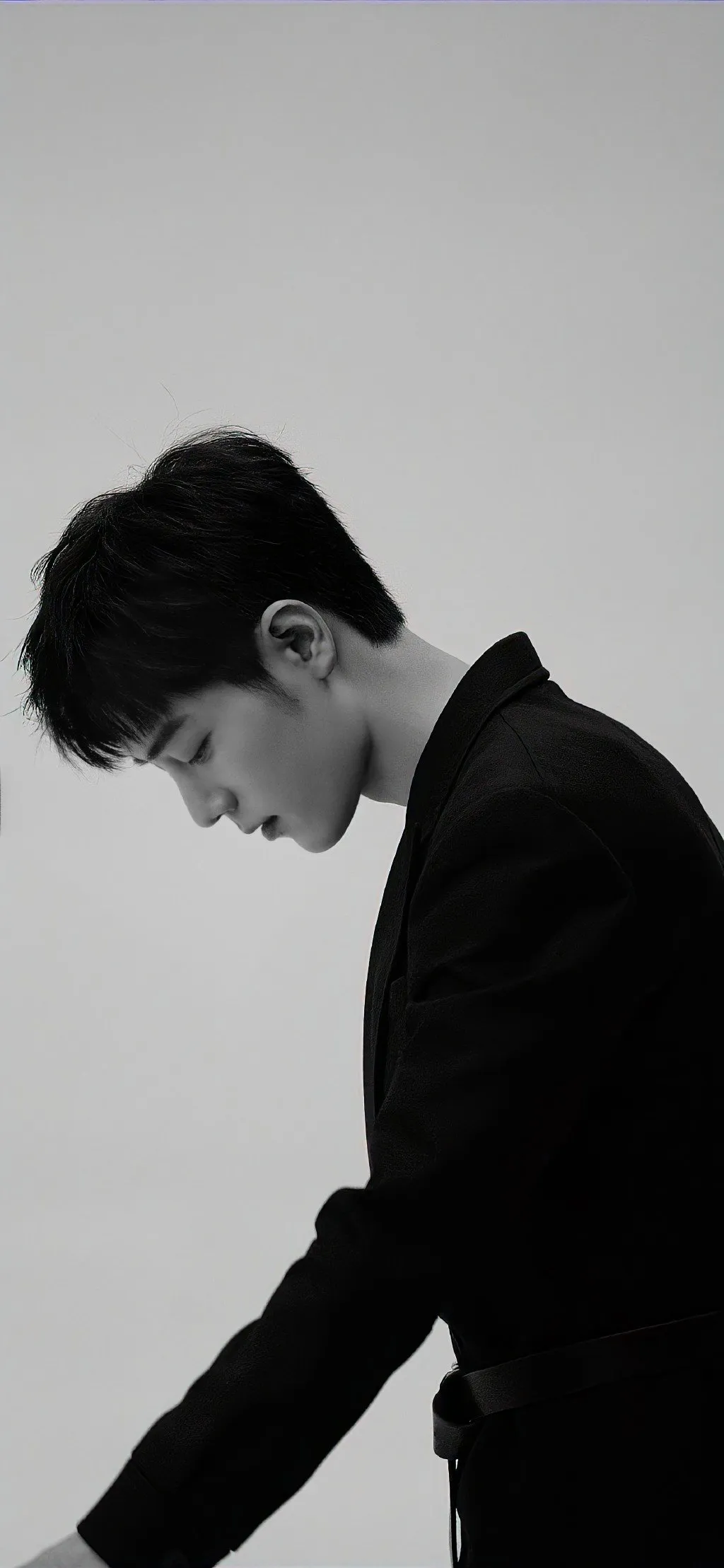 壁纸分享,帅气的肖战,就是我心中的男神