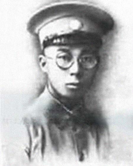 袁殊五面间谍15年潜伏人生20年牢狱生涯8万字情报巨著