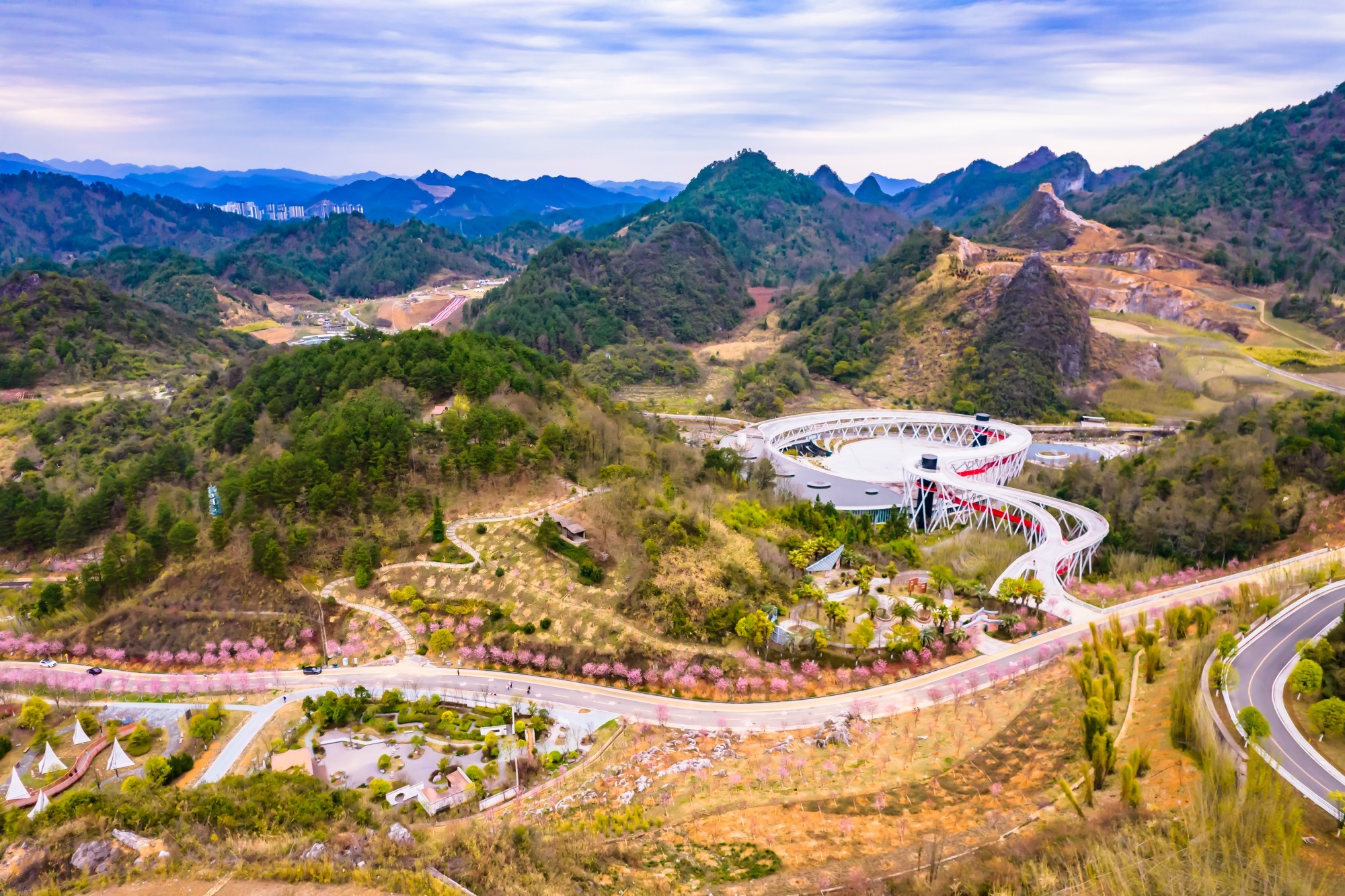 贵州都匀绿博园,风景优美,占地近30000亩,是踏青出游的好去处