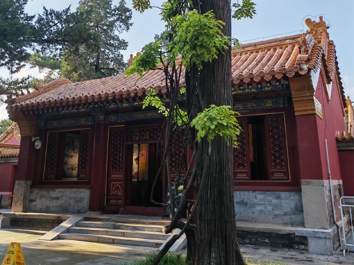 北京景山关帝庙(始建于明)历史上有名的武将那么多,为什么偏偏关二爷