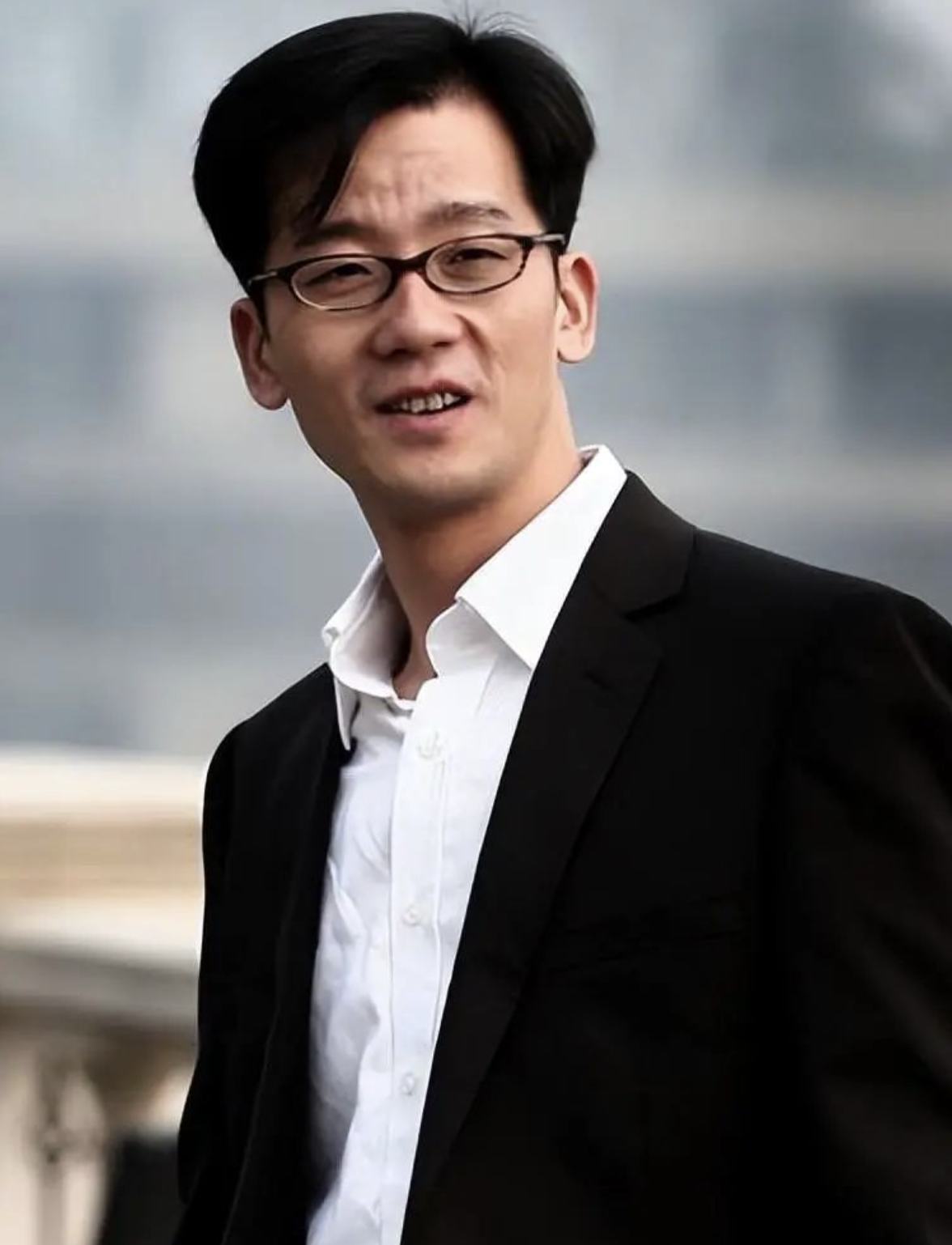 然而,在这个以流量为主导的时代,像陈创这样低调但实力非凡的优秀演员