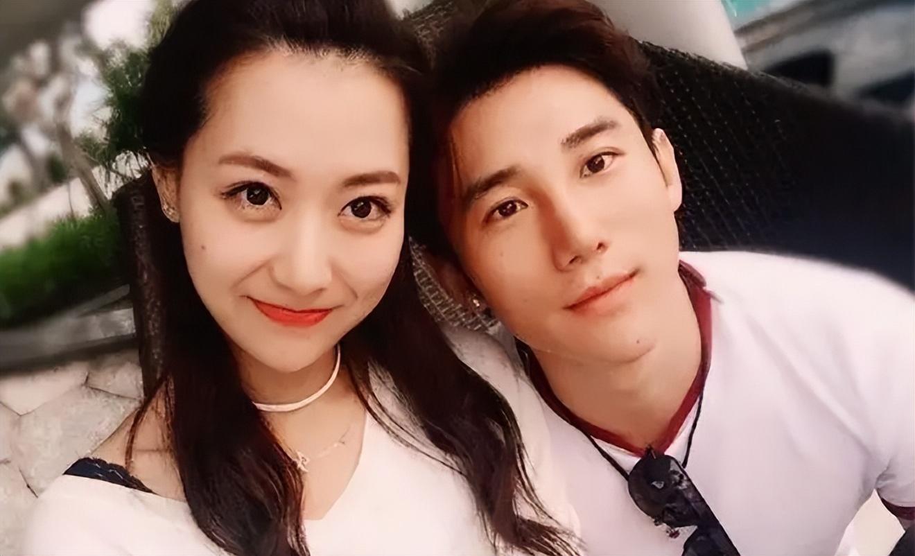 回顾白冰曾被成龙提携英皇力捧如今成为单身妈妈她经历了什么