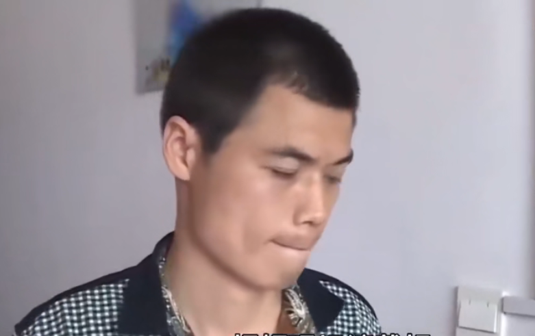 张青林难过可记者还是决定先见到赵红蕊以后再说.