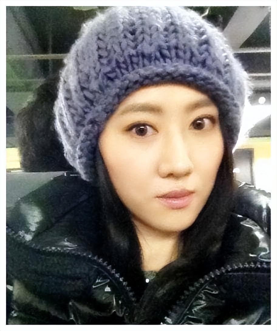 回顾美女王博谷嫁小7岁巴图成为宋丹丹儿媳风光背后是辛酸