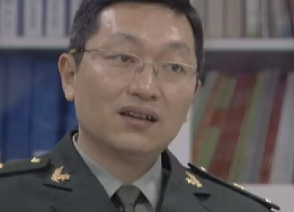 张连阳主任已经做好了准备,但对于这次手术,谁也没有万全的把握,能够