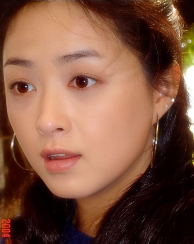 回顾著名演员蒋欣戏红人不红的背后是心直口快还是情商太低