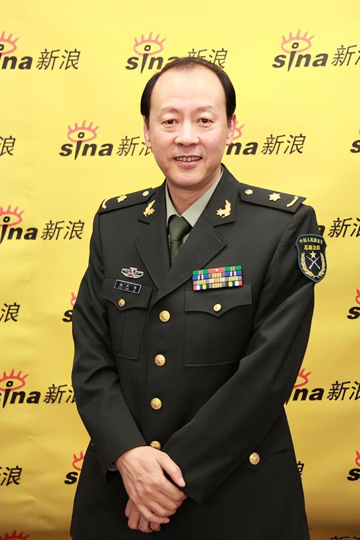 回顾侯天来娶普通妻子婚后连生两个女儿提起女儿总流泪