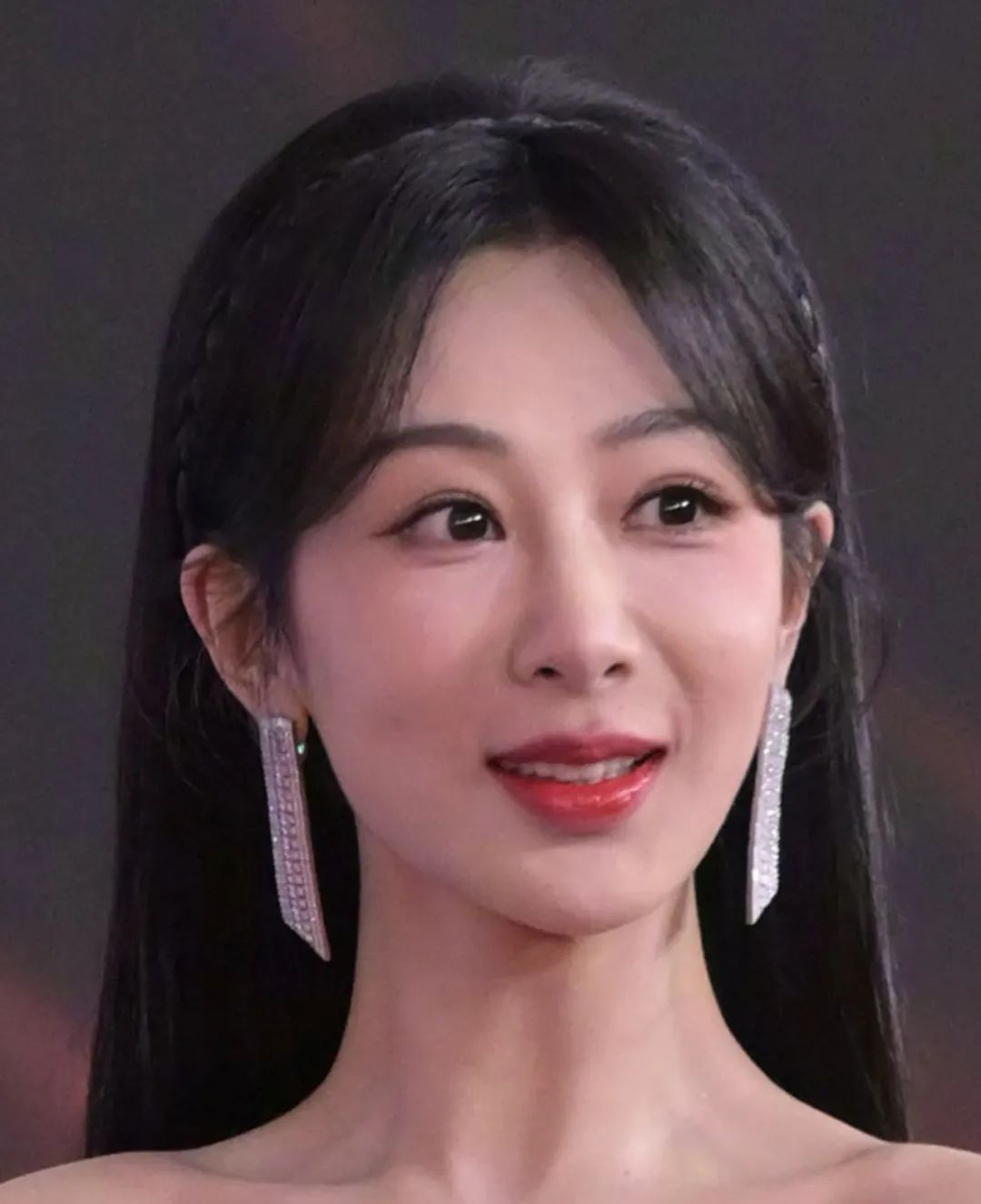 标题明星聚焦微博之夜秦岚毫不掩饰岁月痕迹