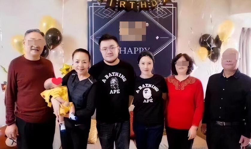 回顾美女王博谷嫁小7岁巴图成为宋丹丹儿媳风光背后是辛酸