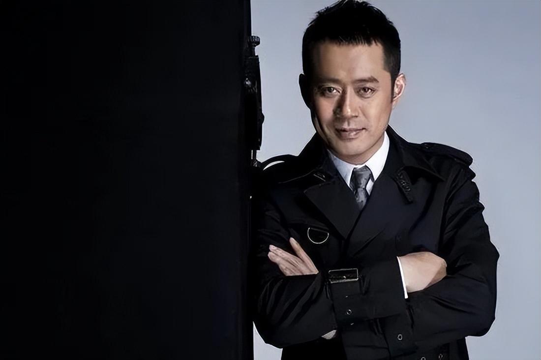 他从电工跨界做演员演戏20年无人识人至中年遇正午赏识终走红