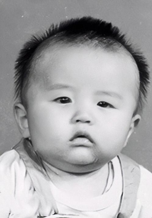 回顾邓超从混混到影视大佬他是如何改写自己人生的