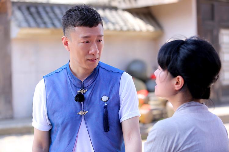 回顾孙红雷从无名走向有名后身陷移民风波如今53岁的他怎样了