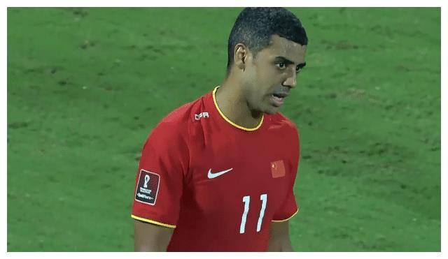 阿兰最低谷坚持不退籍不想靠归化身份走后门进国家队