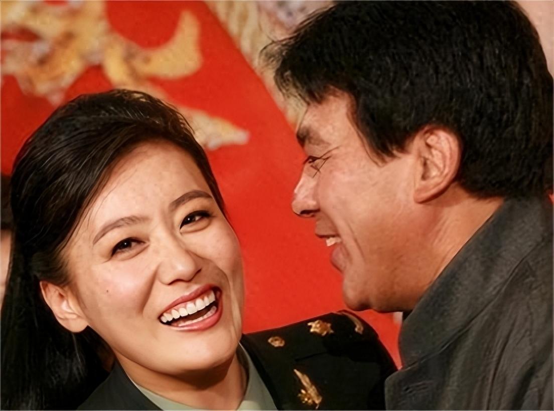 回顾谭晶我这辈子正确的决定就是为科学家丈夫生一对双胞胎